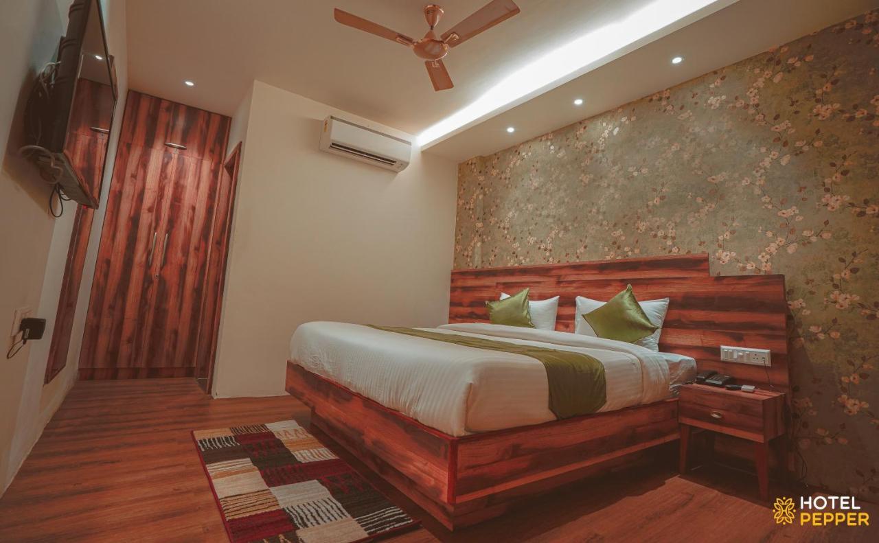 Hotel Pepper Hisār Buitenkant foto